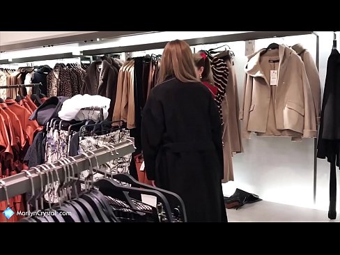 ❤️ Wasagaji hupiga punyeto na kulamba pussy store - gin gerson crystal marilyn Video ya ngono ❌